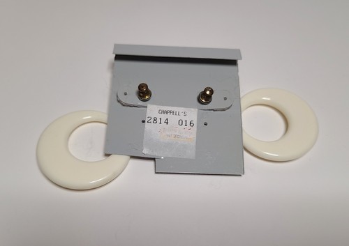Vtg NWT KMT Genuine Lucite Earrings + 5" Bangle Bracelet Pastel White -Off White - Picture 6 of 7