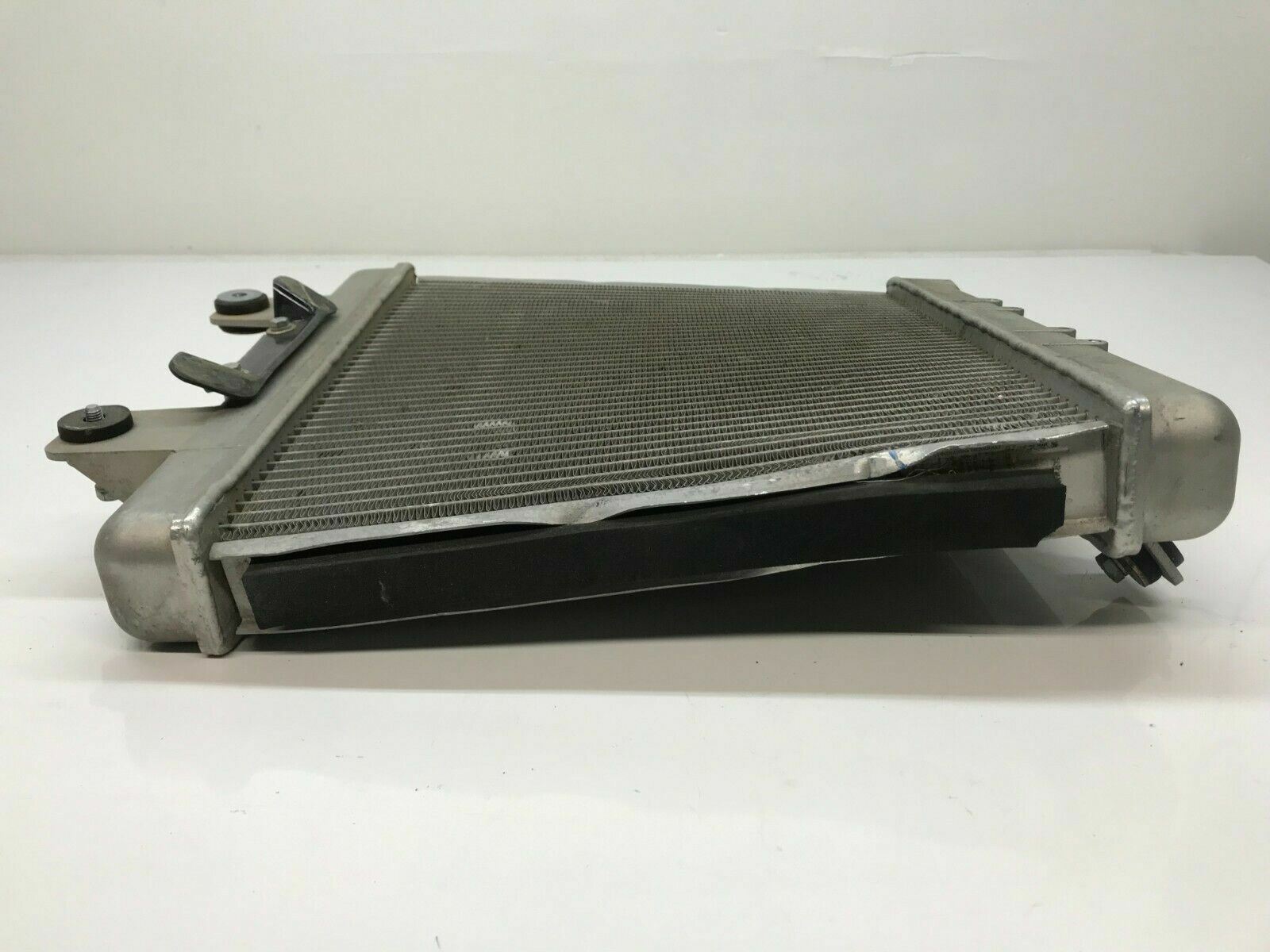 LAMBORGHINI GALLARDO DRIVER LEFT SIDE WATER RADIATOR COOLER OEM 400121253A