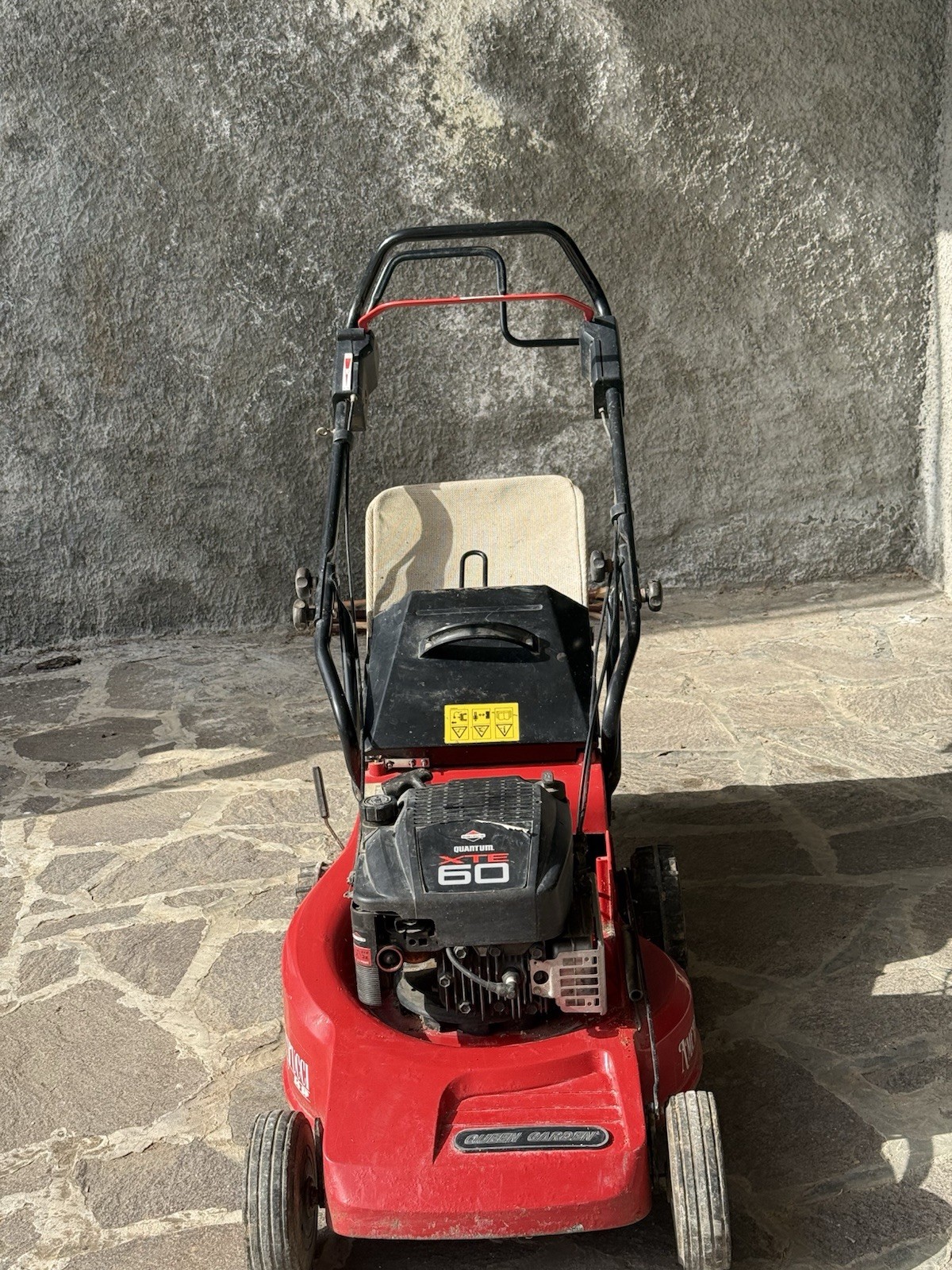 Queen Garden Tosaerba a spinta a benzina con cassetta raccolta rosso/nero/bianco