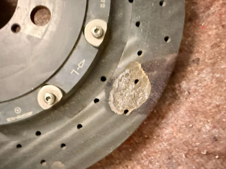 Keramik Bremsscheibe hinten links Mercedes AMG 63S A2314230712 AMG GT W213 usw - Bild 4 von 4