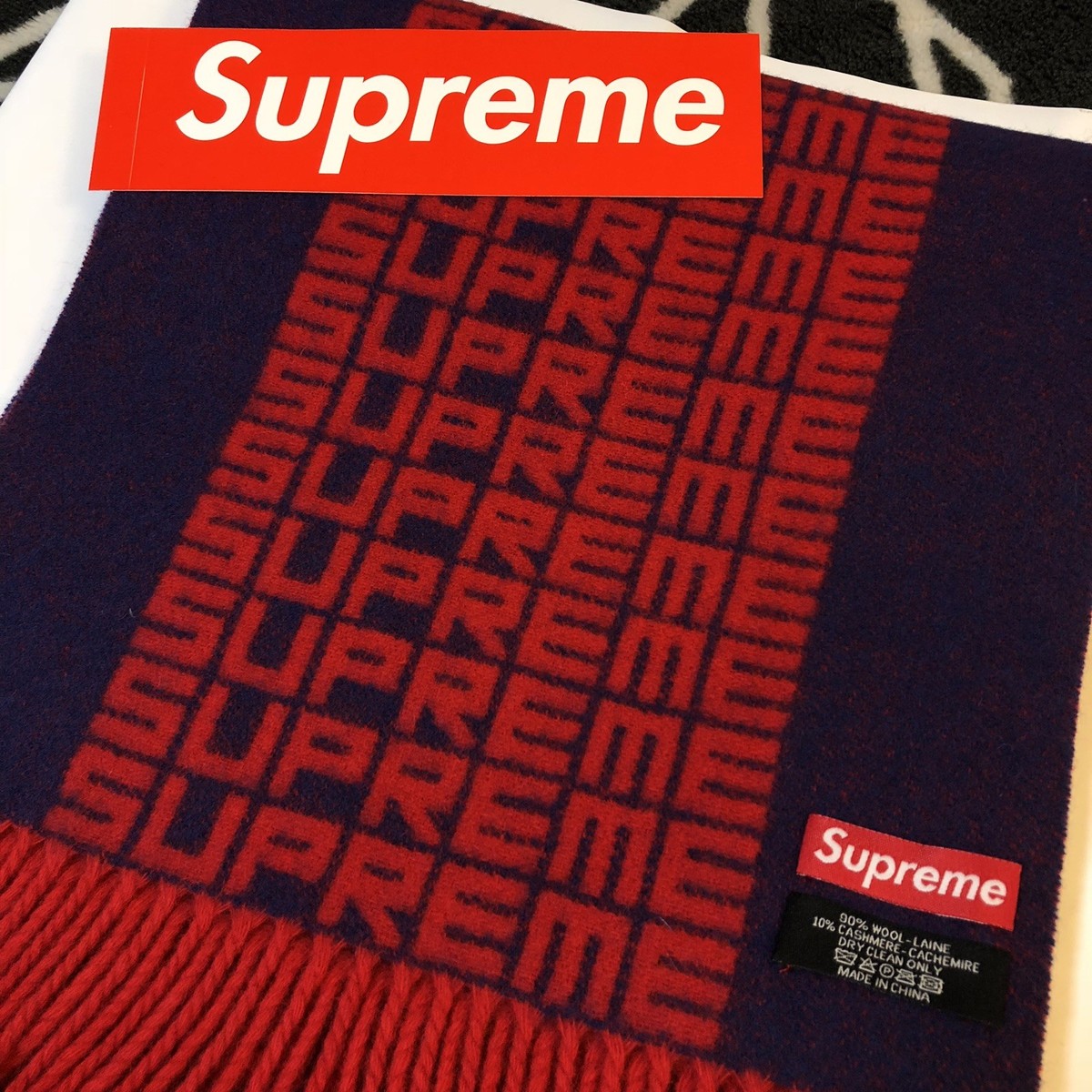 S】Supreme Logo Repeat Sweater ネイビー