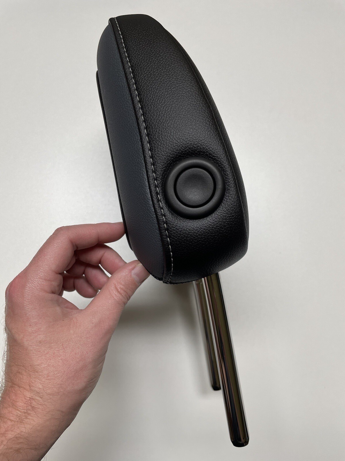 Chevrolet Colorado Z71 Crew Cab Rear Seat OEM Headrest eBay