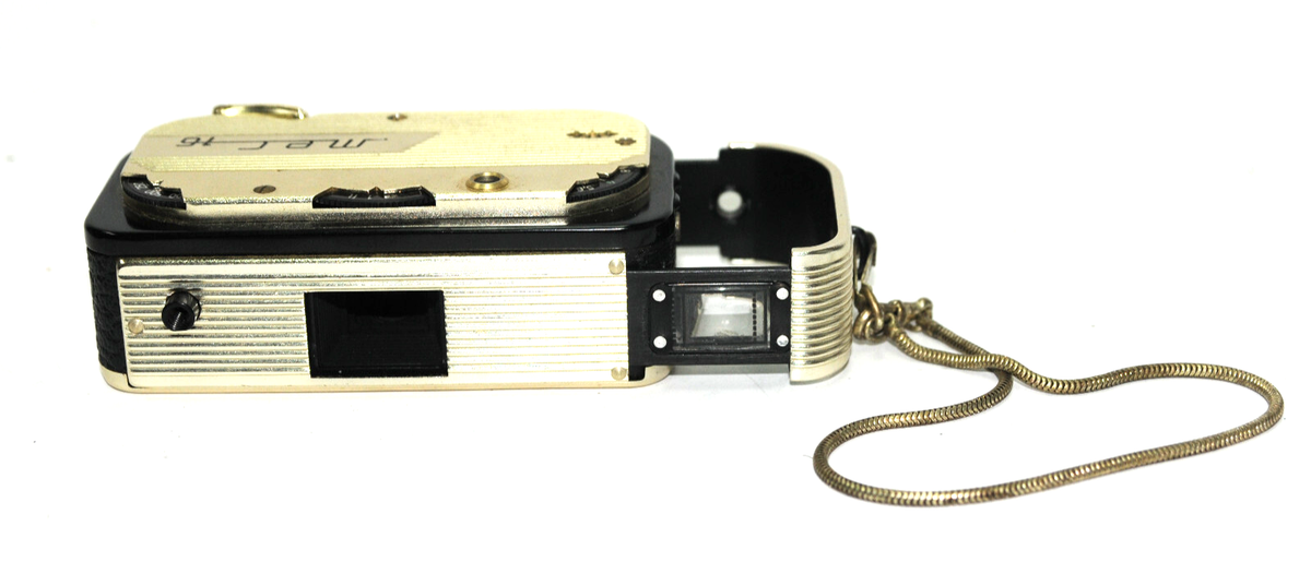 Appareil Photo Miniature MEC 16 Gold fabriqué par Feinwerktechnik