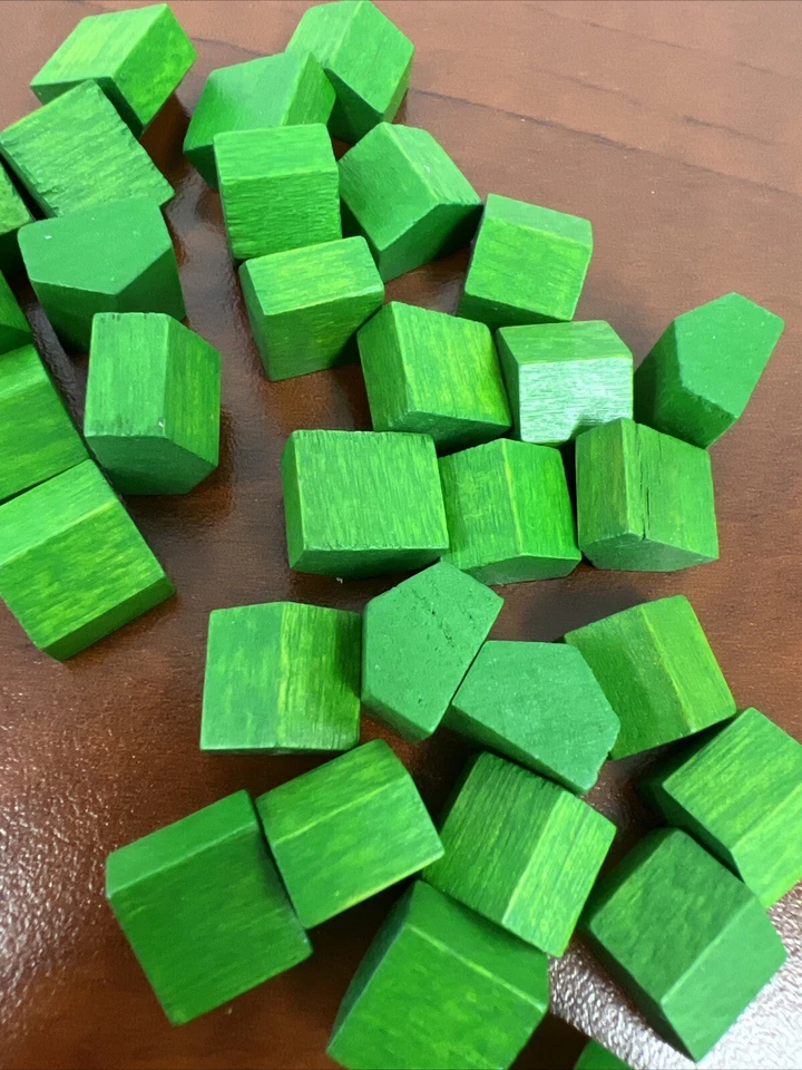 Casas de madera Monopoly vintage hoteles + piezas de juego de metal fichas repuesto Foto 2 de 4