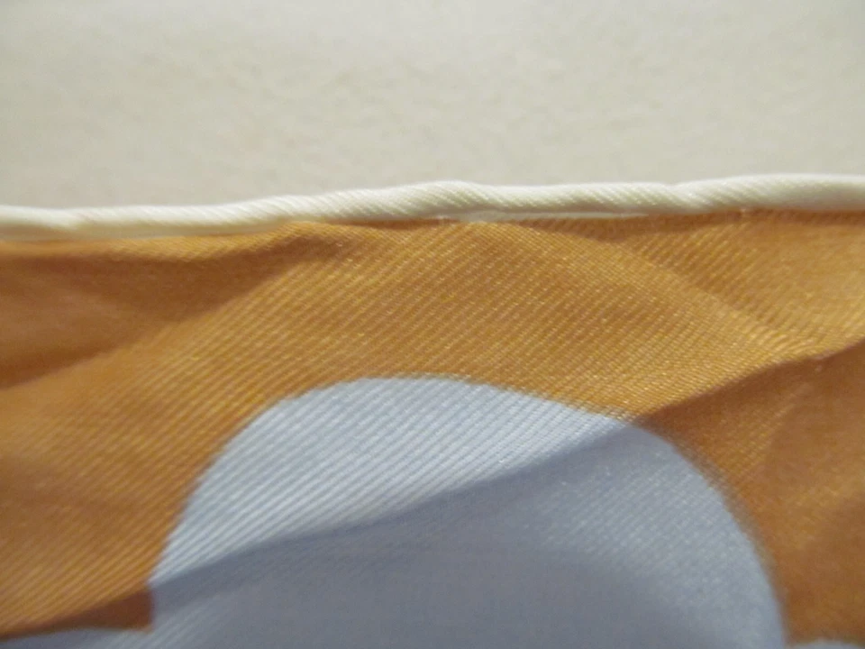 Bufanda Vintage Sin Marca Floral Flor Cobre Marrón y Azul Claro 26 x 26" Sin Usar Foto 4 de 4