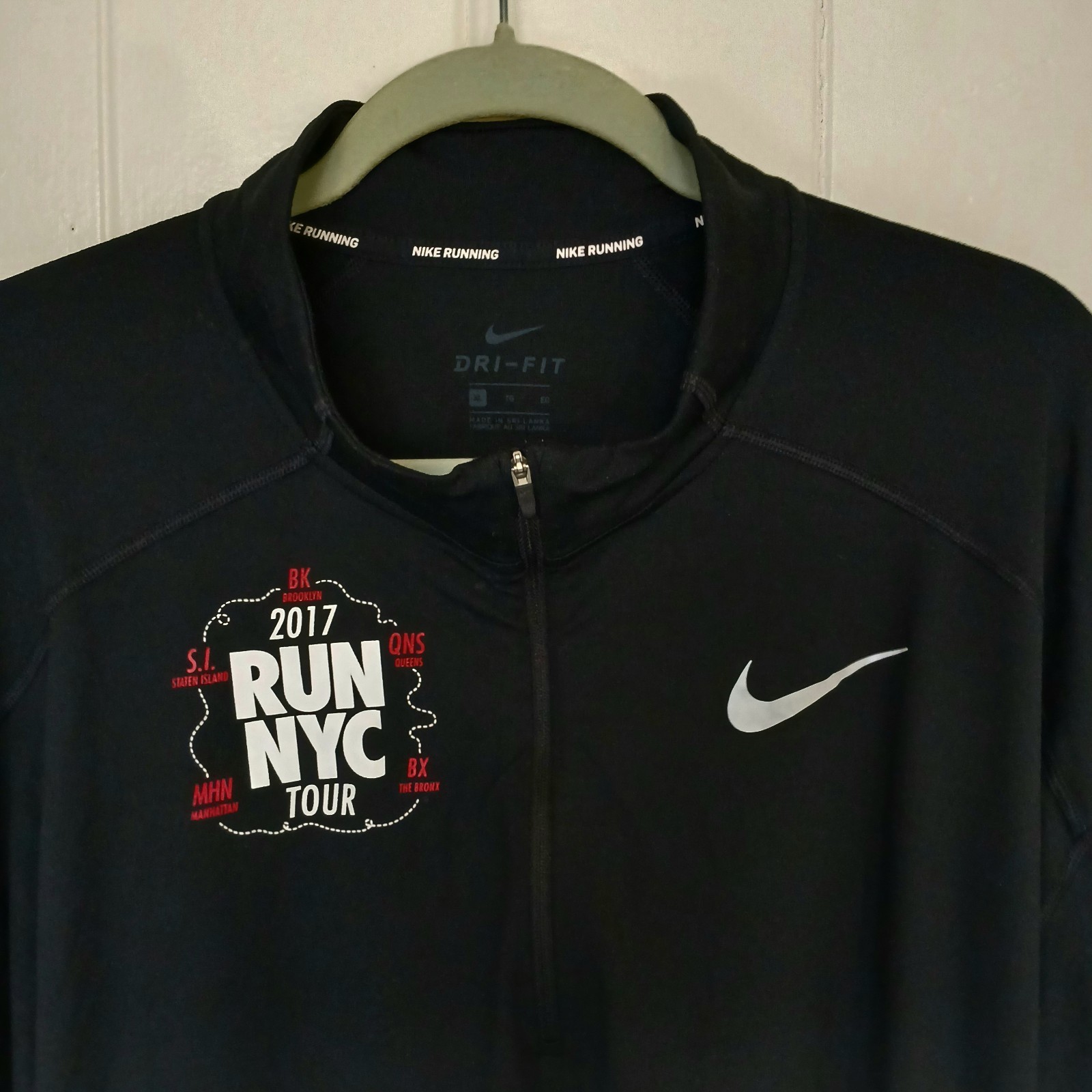 SACAI X NIKE Nike Essential Jacket NYC New York City Tour 2017 Running Uomo XL Nero 924855