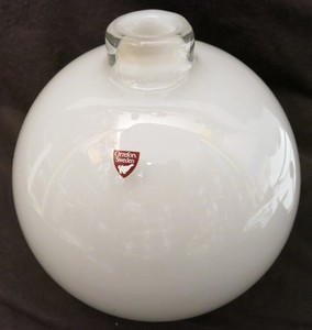 Anne Nilsson【Orrefors gallery】ガラス 花瓶　北欧 Orrefors Raspberry Vase Flower Arrangement Decor Crystal Clear Large