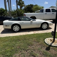 1988 White Chevrolet Corvette   | C4 Corvette Photo 1
