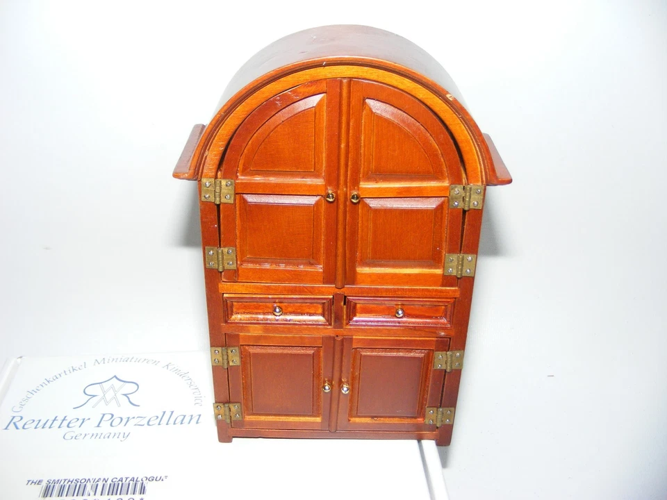 Reutter Porzellan Dollhouse Furniture Sewing Cabinet HC1932 - Image 4 of 4