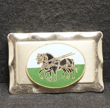 WG09128 REALLY NICE VINTAGE 1970s CARRIAGE HORSES ANIMAL ARTWORK BELT BUCKLE