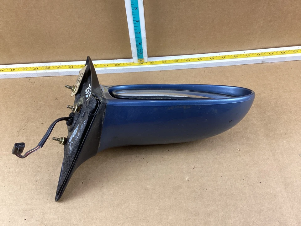 1999-2004 Oldsmobile Alero Front Right Passenger Side View Mirror Assembly - Image 4 of 4