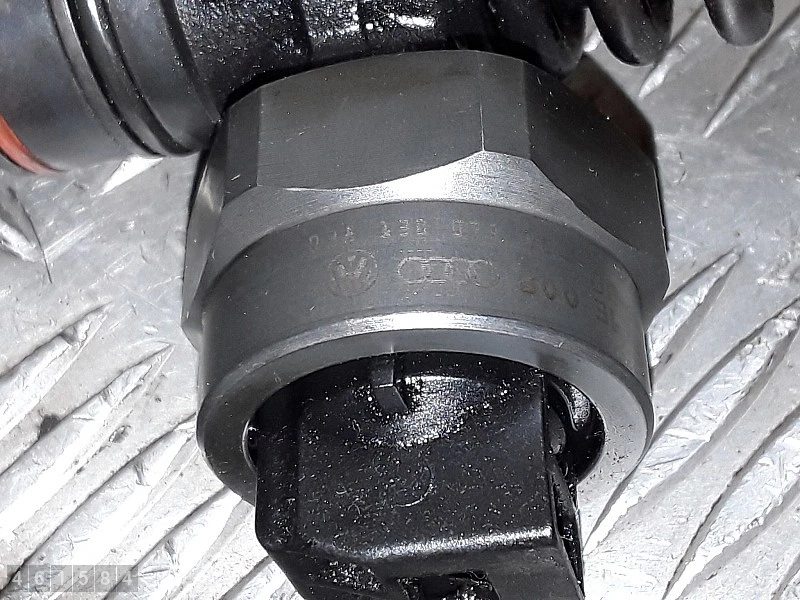 2001 VW SHARAN INYECTOR BOSCH DIESEL 1900TDI 038130073AC - Imagen 2 de 4