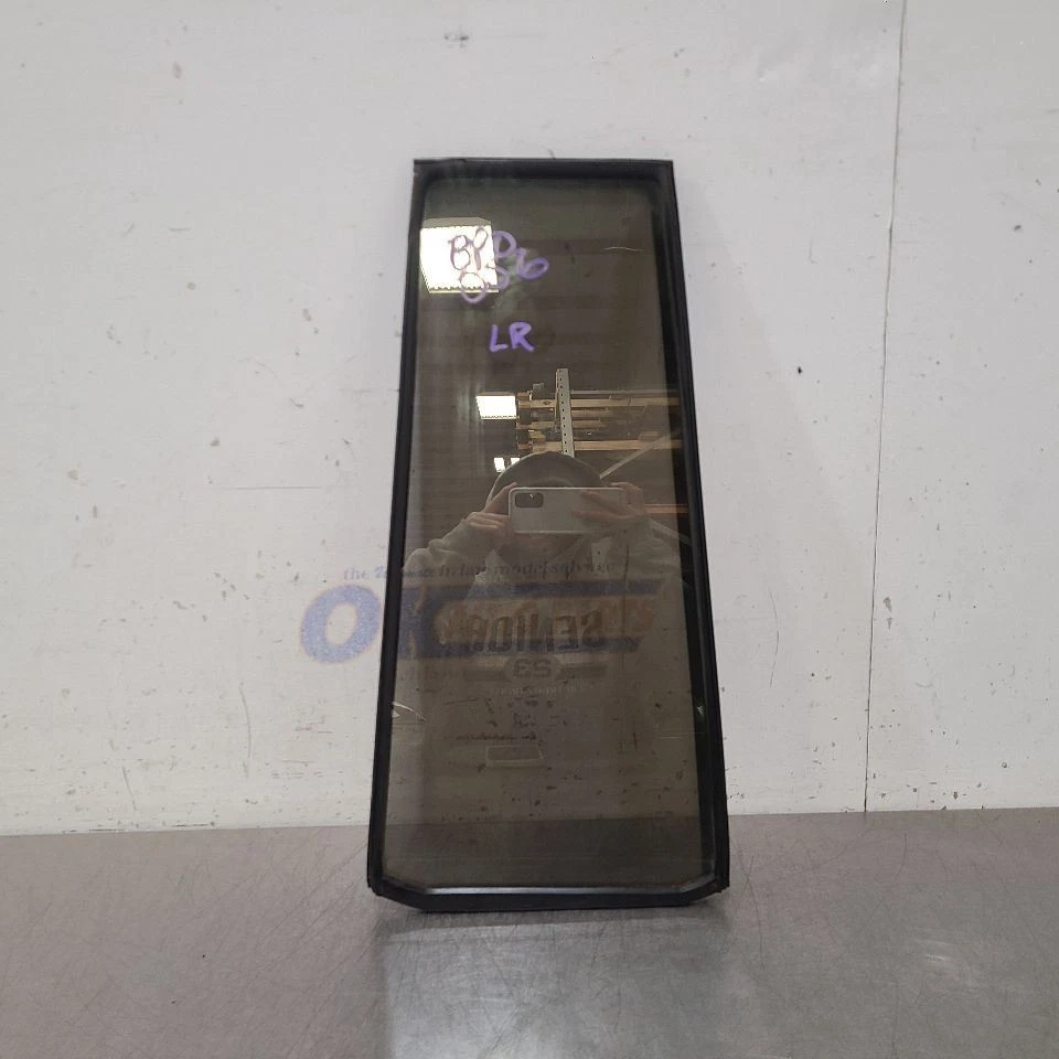 03 2003 Toyota Land Cruiser puerta ventilación cristal conductor trasero izquierdo Foto 2 de 4