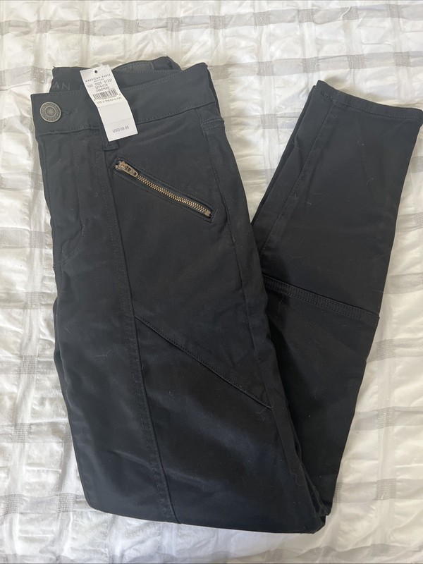 American Eagle Hi-Rise Jegging Black With Zipper Pockets New With Tags $69.95