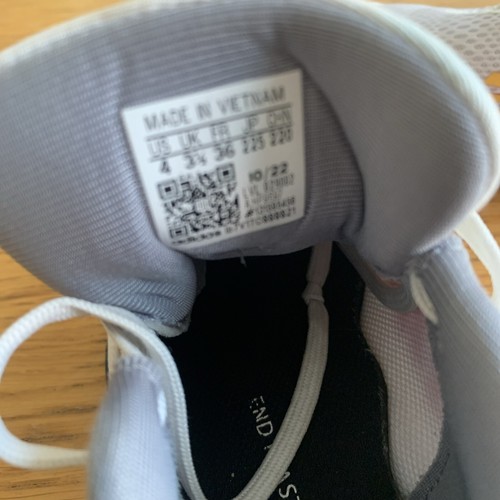 Adidas Damen Turnschuhe 3,5 weiße und rote Streifen guter Zustand  - Bild 5 von 11
