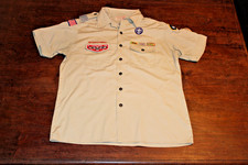Boy Scouts of America BSA Men's Shirt Tan Large Glued Patches Short Sleeve