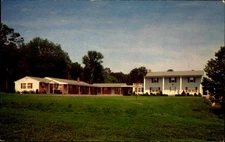Open Gate Motel ~ Warwick Rhode Island RI ~ unused 1970s postcard
