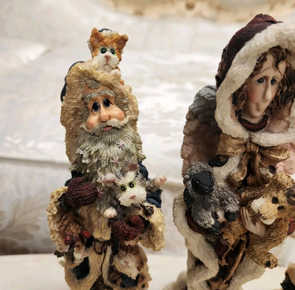 Lot 3 Boyds Bears & Friends Santas / Angel Folkstone Figurines 28003/28001/2829 - Image 2 of 4