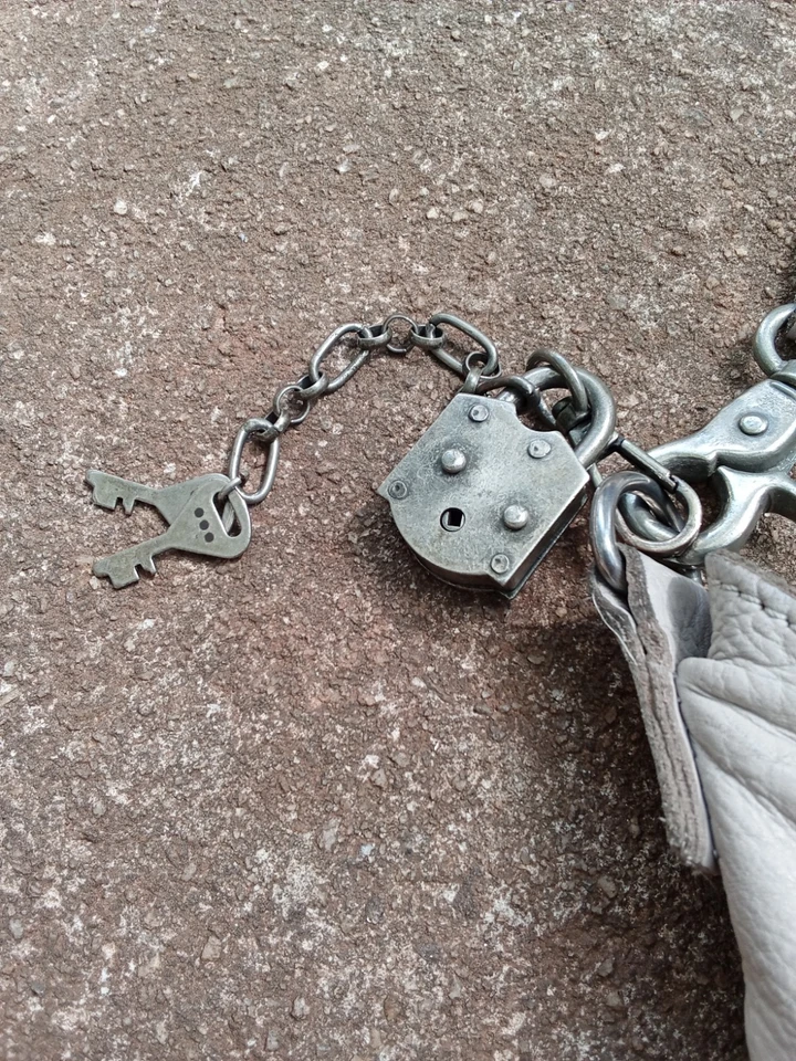 Cartera boho de colección We The Free 100 % cuero de vaca forrada en algodón cosida a mano Foto 4 de 4