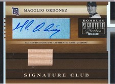 Magglio Ordonez 2005 Donruss Signature Series Autograph Game Used Bat