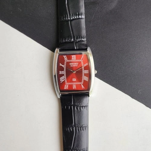 Vintage Seiko Slim Tank Quartz Men Red Dial Dress Watch-Free Shipping