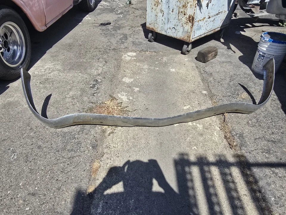 Parachoques delantero Ford Fomoco 1955 1956 WOW NOS BUENA CALIDAD PARA CONDUCTOR Foto 2 de 4