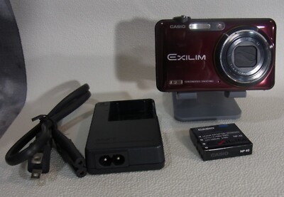 Casio EXILIM EX-FC150 RED,10MP,5x,f/3.6,2.7in Excellent,from Japan