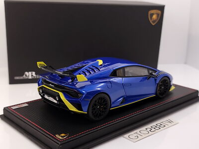 MR Collection 1:18 Lamborghini Huracan STO Blue Nethuns