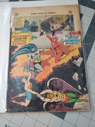 Justice League America #31 - Riddle of the Runaway Room (DC, 1960) FA READ - Zdjęcie 1 z 17