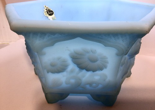 Vtg 70s Fenton Blue Satin Glass Hexagon Bowl Original Label Chrysanthemum Design - Picture 8 of 11