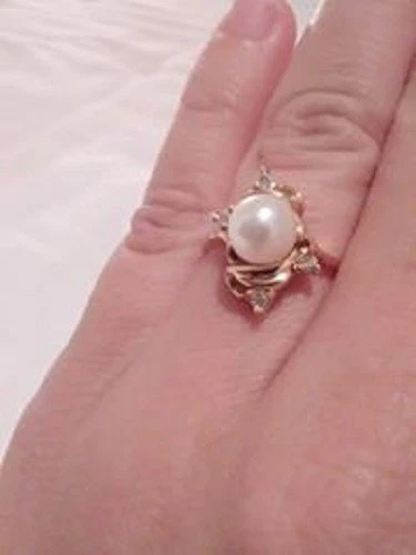 Anillo de oro 14K con una perla real y 4 diamantes pequeños. ÚNICO en forma de estrella Foto 3 de 4