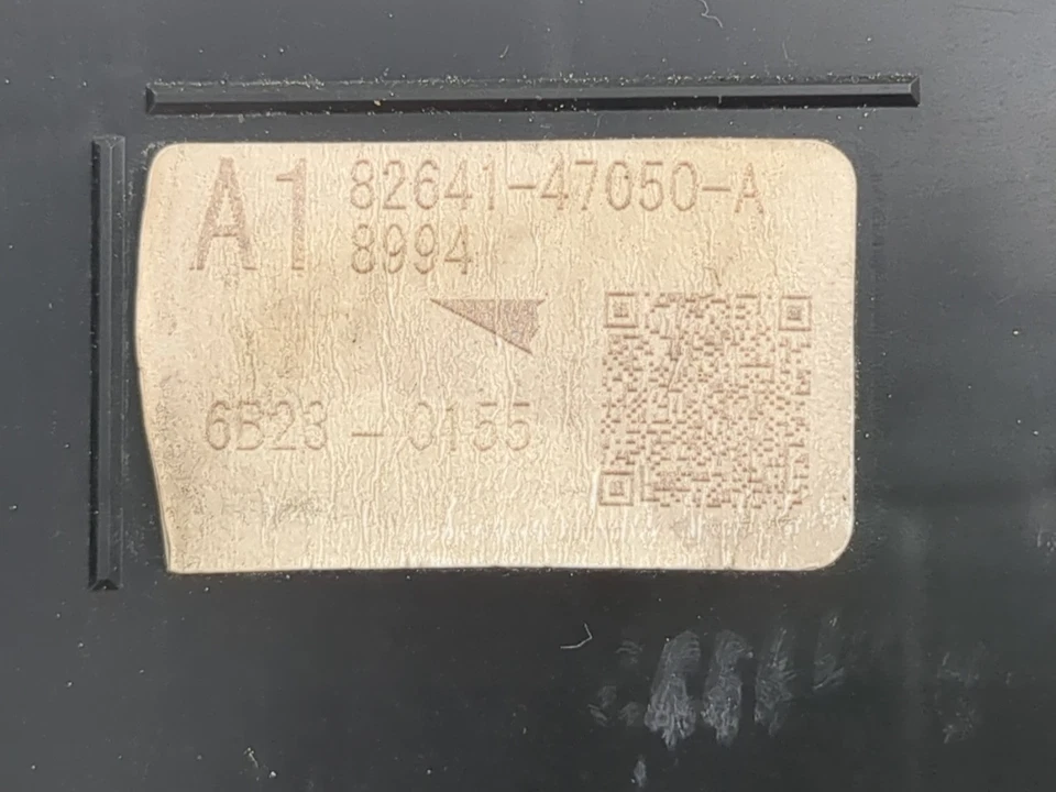 2016-2018 Toyota Prius Fusebox Fuse Box Relay Module 82641-47050 POUG9 - Image 4 of 4