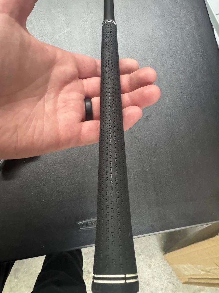 COBRA '2021 KING TEC 21* #4 HÍBRIDO MMT 80 FLEXIÓN RÍGIDA con CUBIERTA Foto 2 de 4