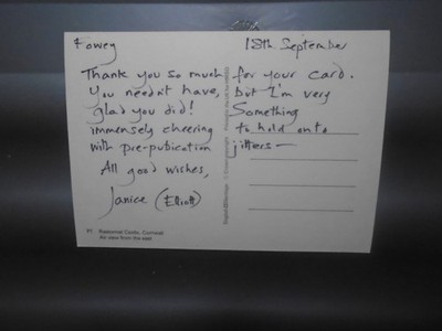 Janice Elliott Schriftstellerin und Journalistin handgeschrieben signierte Postkarte Fowey Cornwall