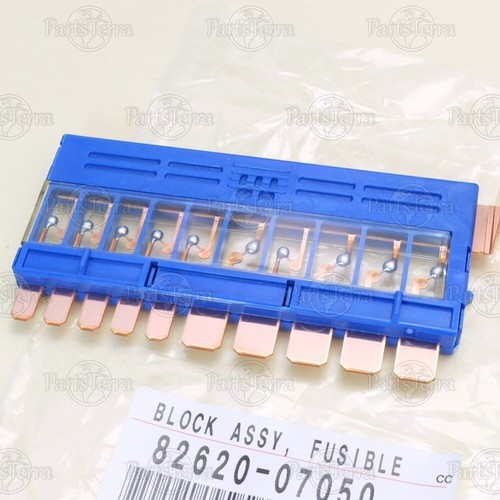 Conjunto de bloque de enlace fusible caja relé Toyota original AVALON CAMRY 82620-07050 - Imagen 7 de 7