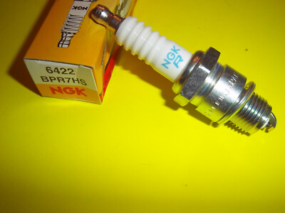 NEW NGK Genuine OEM (6422) Spark Plug  BPR7HS SP8