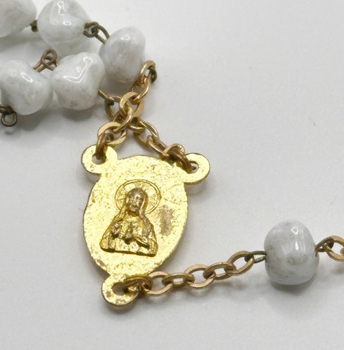 Vintage White Art Glass Bead Rosary Filigree Goldtone Cross - Picture 5 of 11