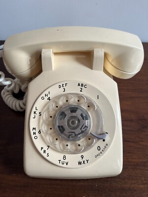 Vintage Klingelanlage Drehtischtelefon - gebraucht in Andy Warhols Schweinefleischspiel 1971