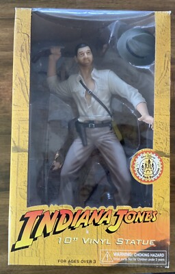 Disney Theme Park Exclusive Indiana Jones Action 10'' Statue NIB