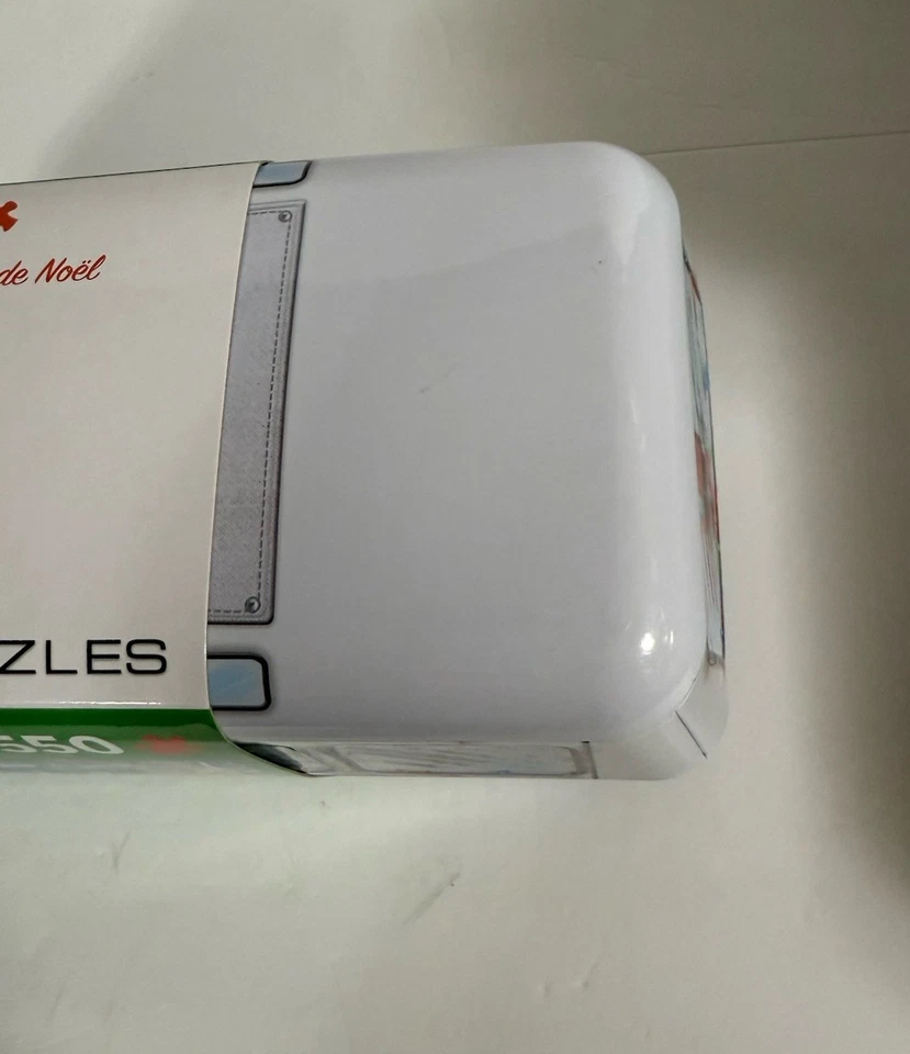 VW Christmas Bus Tin (Jigsaw) Puzzle 550 Piece New - Image 4 of 4