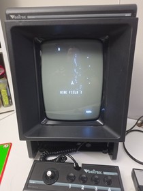 1982 Vectrex Arcade System Console 3000 Smoke Free Home 2 Controller, 2 Games