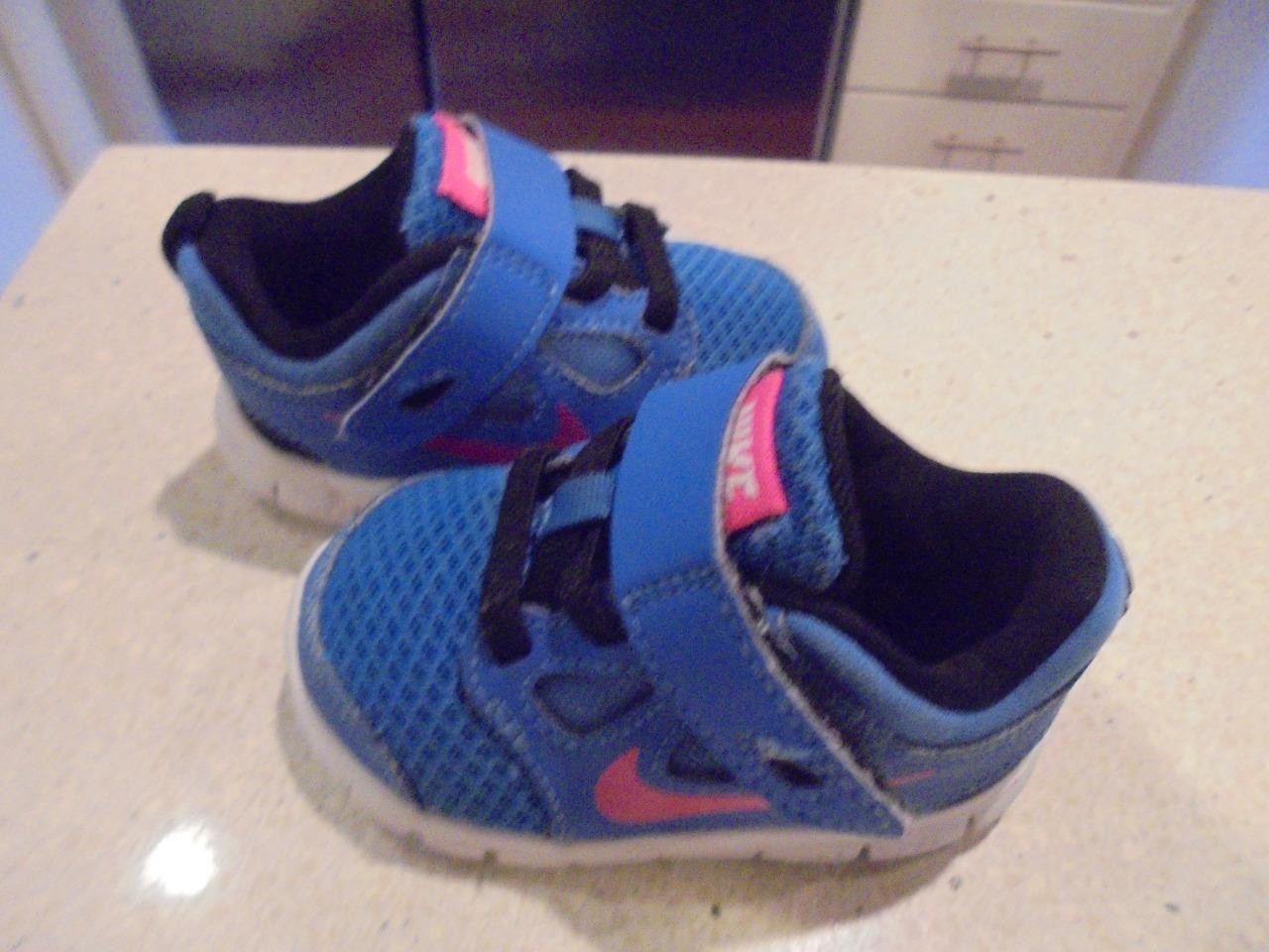 Size 4 Near-perfect Low Shpng