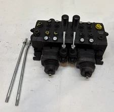Akon C0057552 Hydraulic Valve