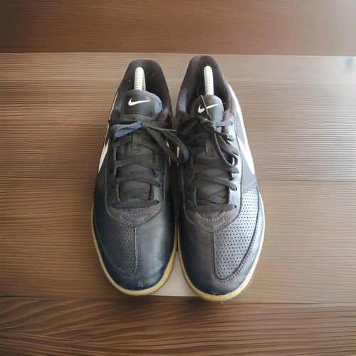 Size 10- Nike Davinho Indoor Soccer Shoes Sneakers MEN 580452-010 Black