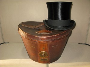 top hat case