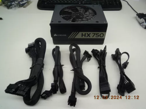 Corsair HX750 750Watts 80 Plus Platinum AC Power Supply | RPS0074 | CP-9020137
