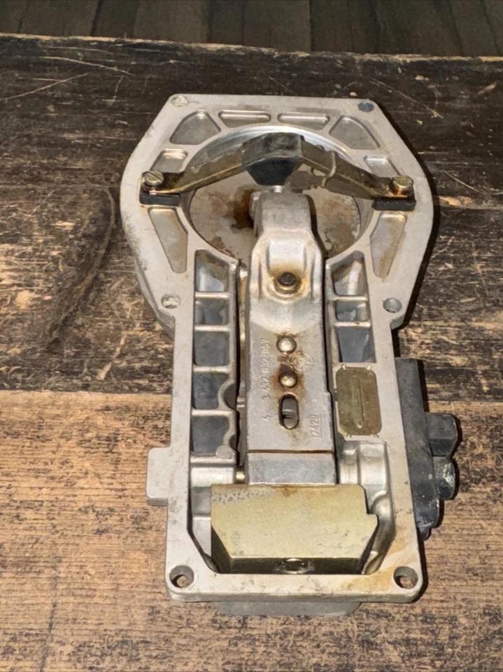 AUDI 5000 100 200 MOTOR INYECCIÓN COMBUSTIBLE FLUJO AIRE BOSCH OEM 034133353 Foto 4 de 4