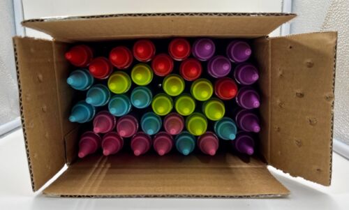 Crayola Body Wash Pens Assorted Colors New Box of 39 Pens 5 Different Scents - Foto 1 di 3