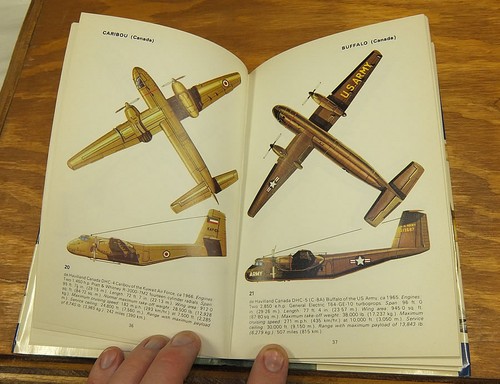 1975 Book/BOMBERS IN SERVICE/Patrol and Transport Aircraft Since 1960/Airplanes - Picture 3 of 4