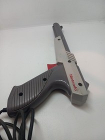 Nintendo NES Super Mario Bros Duck Hunt Game Bundle with Zapper Gun